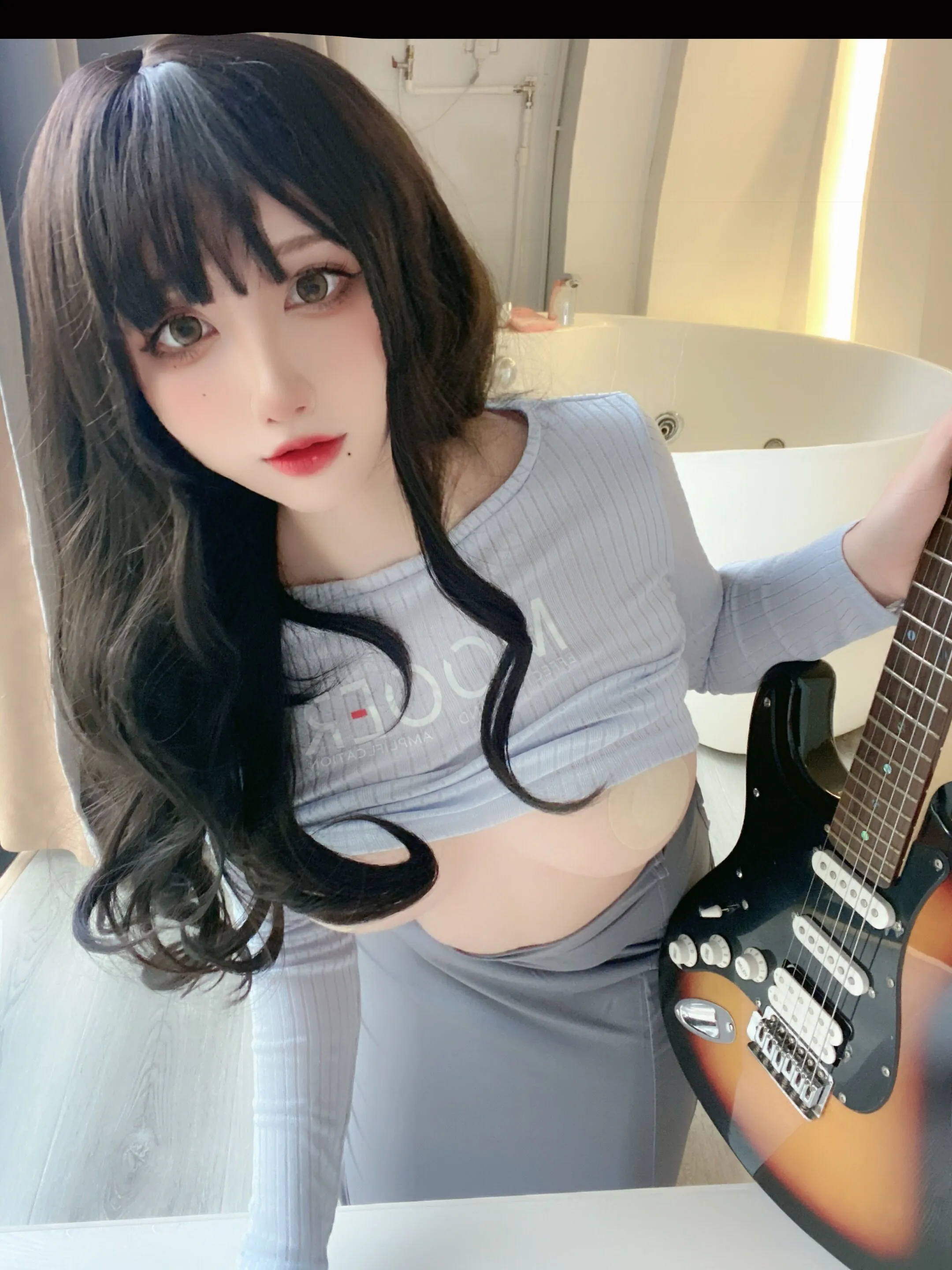 [COSPLAY] Nine Qu Jean - NO.048 Guitar Sister Selfie [40P-74MB]