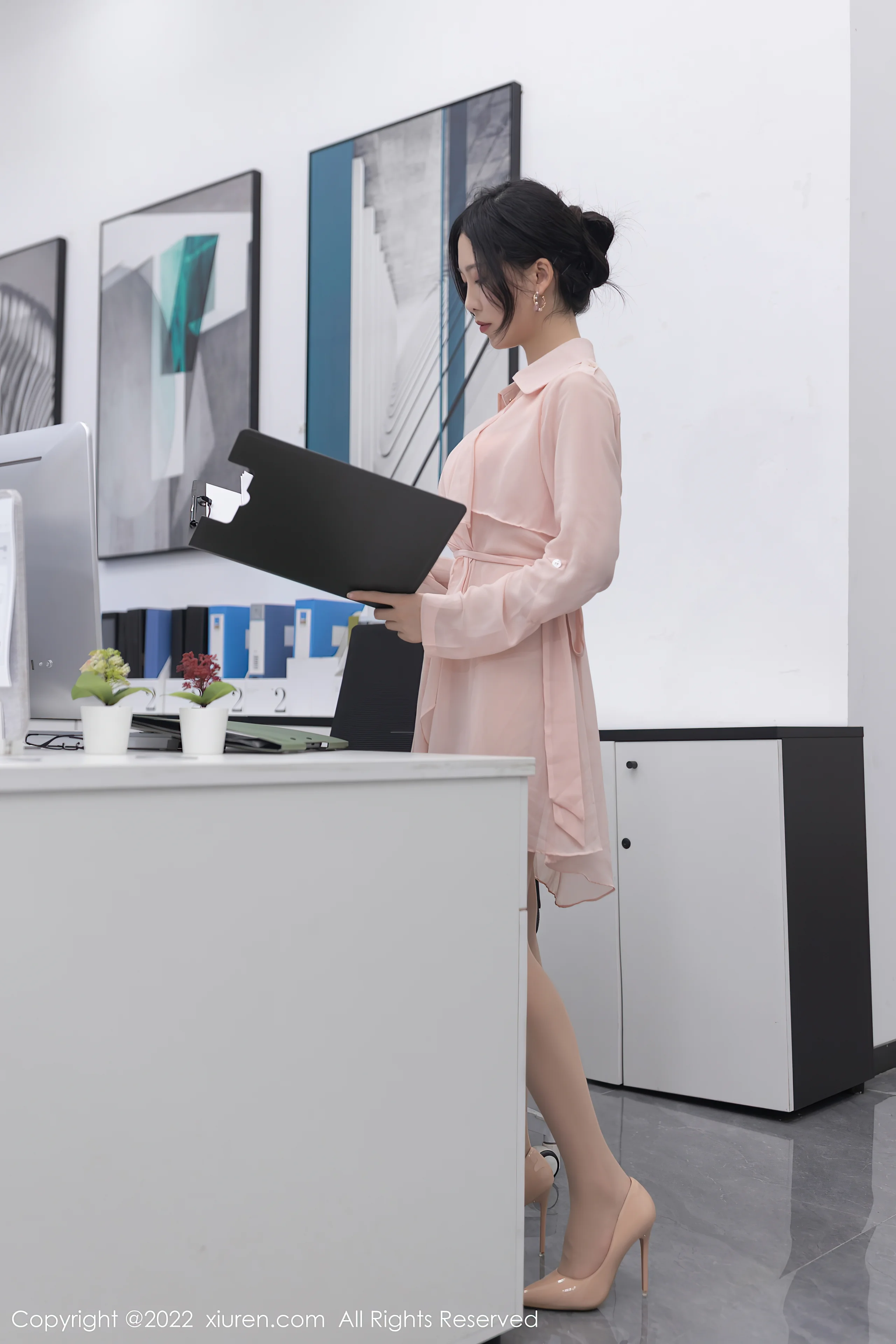 [COSPLAY] Dou Niang-Li Shi - NO.117 [XIUREN Xiuren Network] 2022.09.28 NO.5657 [78P-654MB]