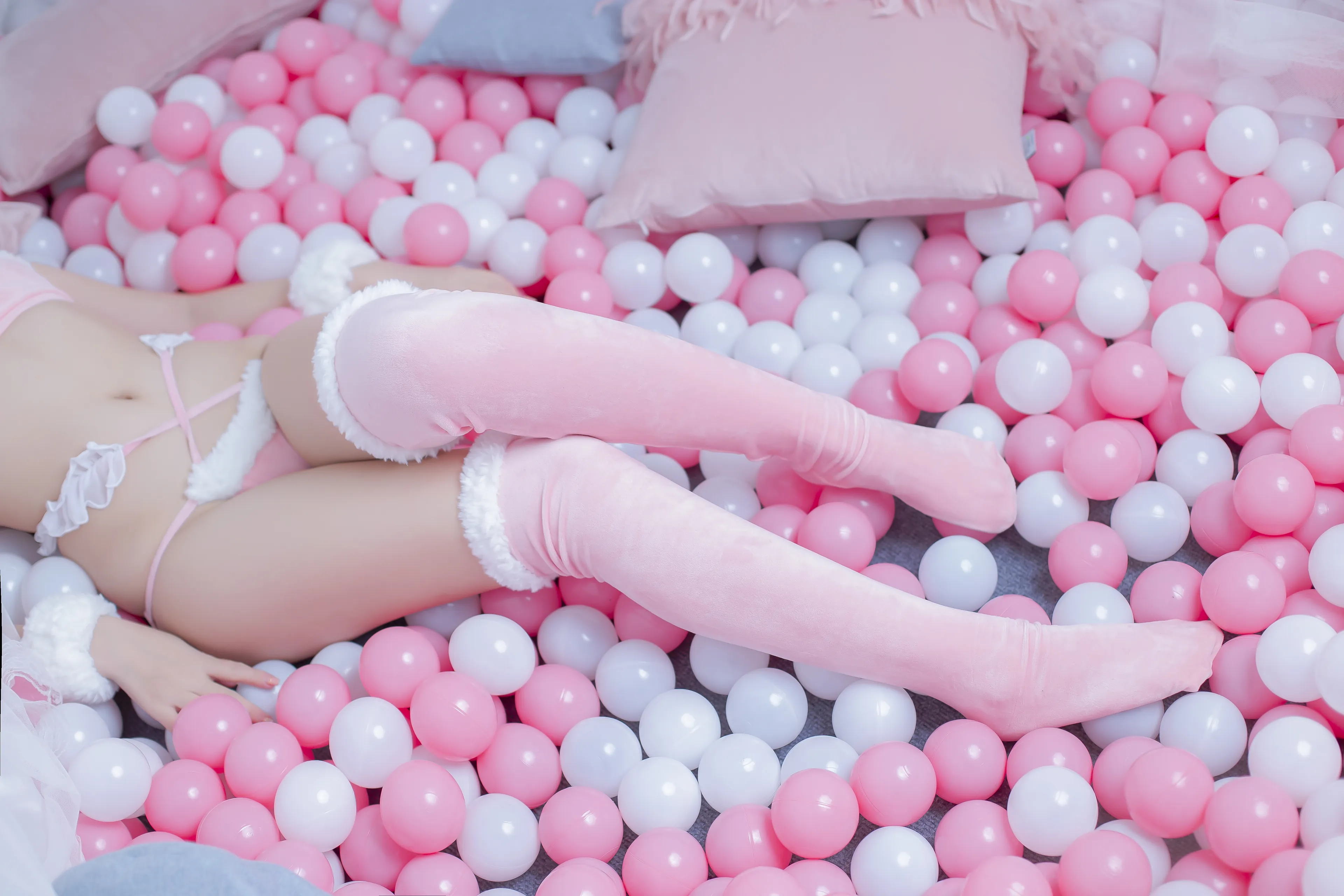 [Cosplay] Nisa Nisa - NO.071 Private Pink Pig [33P-293MB]