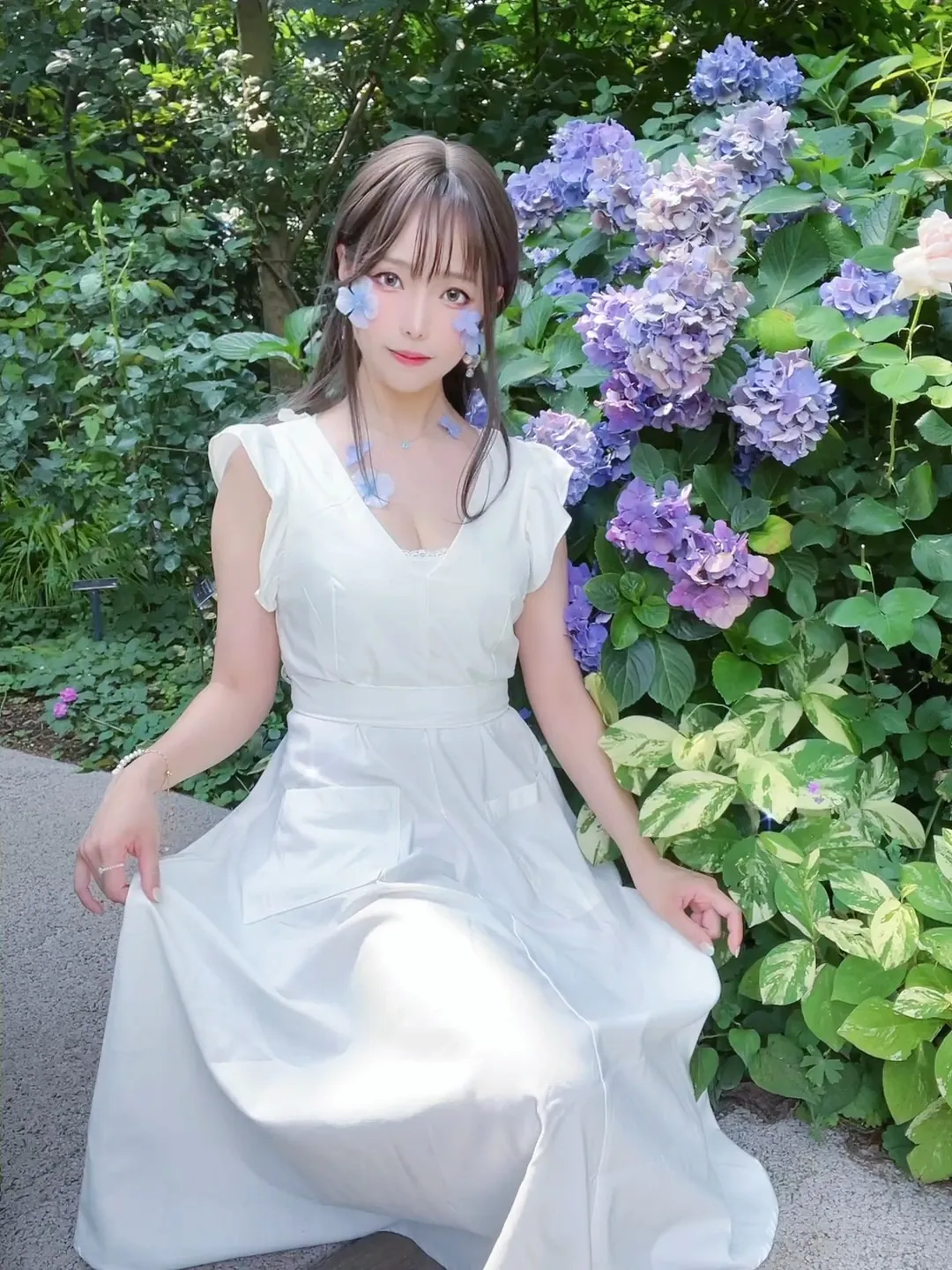 [COSPLAY] ElyEE - NO.136 2024 July Tier A Rainy Season Hydrangea [31P2V-86MB]