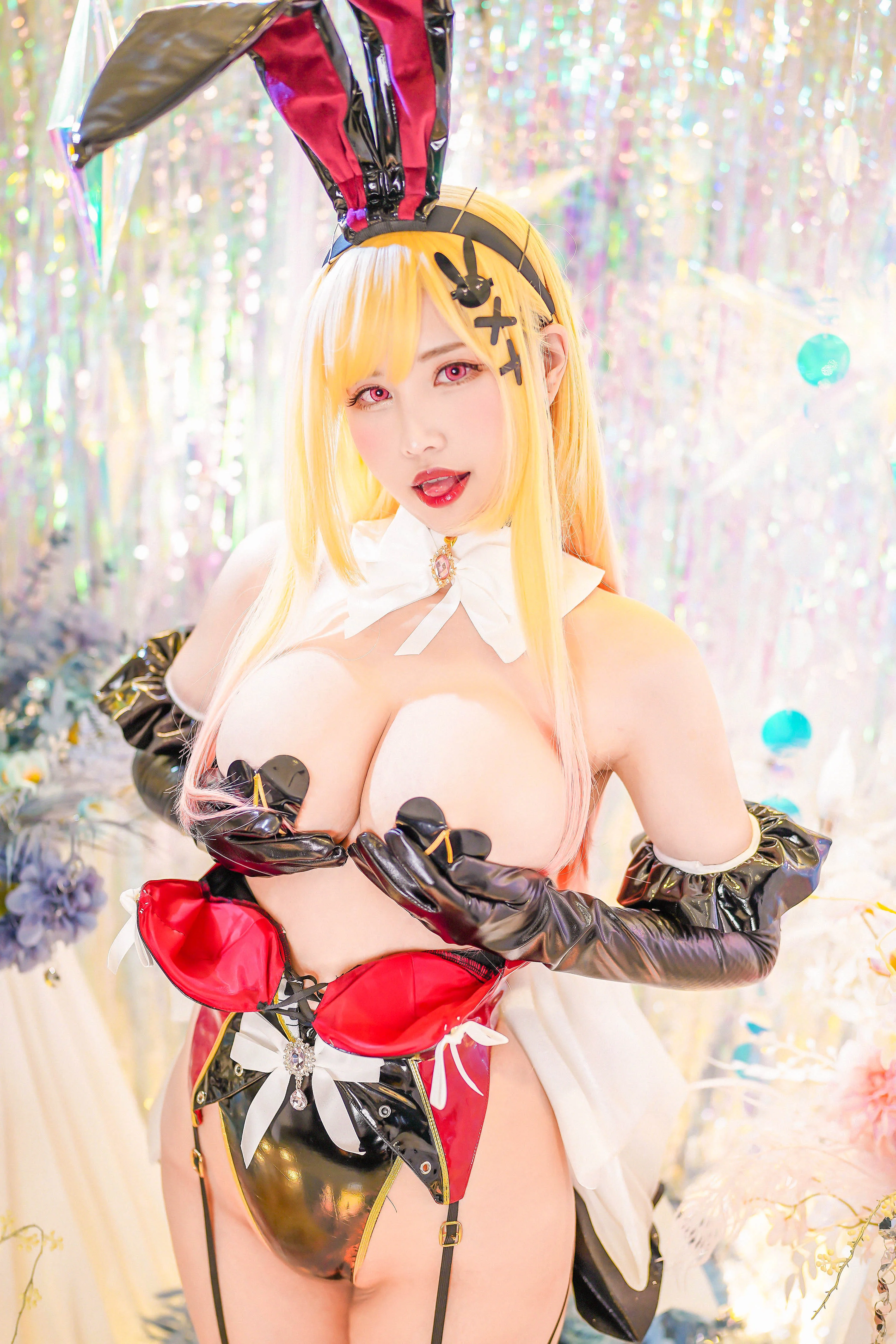 Ảnh trong bộ sưu tập Kaya Huang Marin Kitagawa Bunny Suit