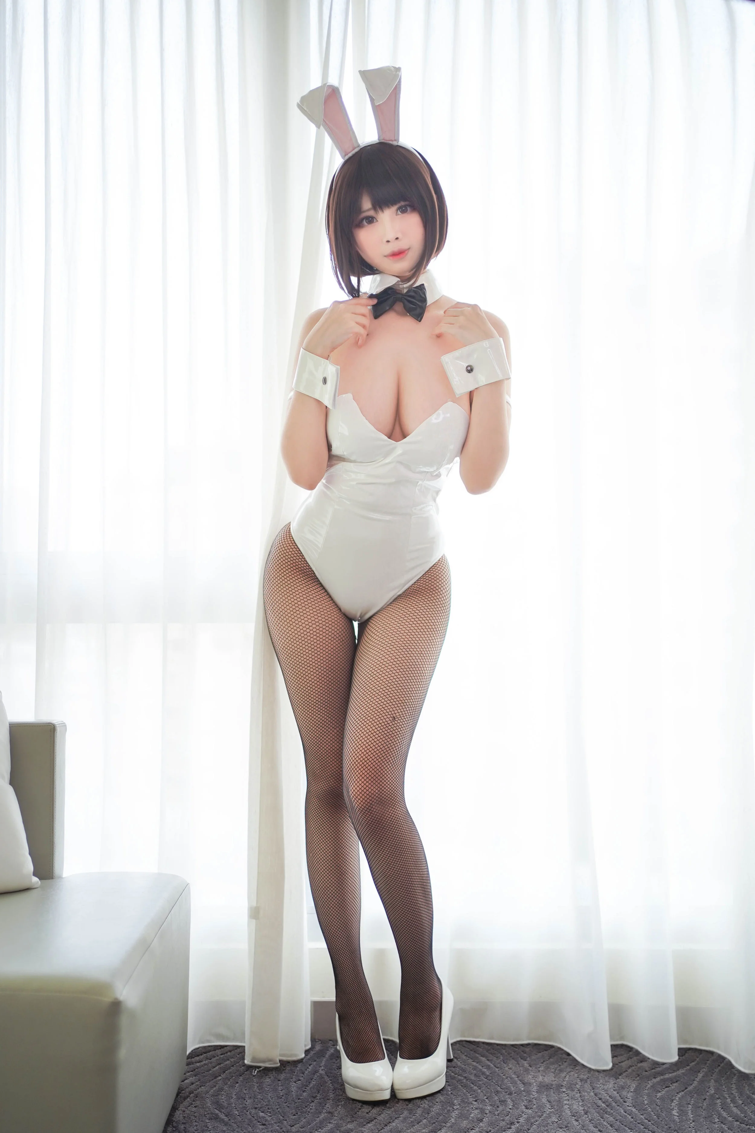 Ảnh trong bộ sưu tập Kaya Huang Megumi Kato White Bunny