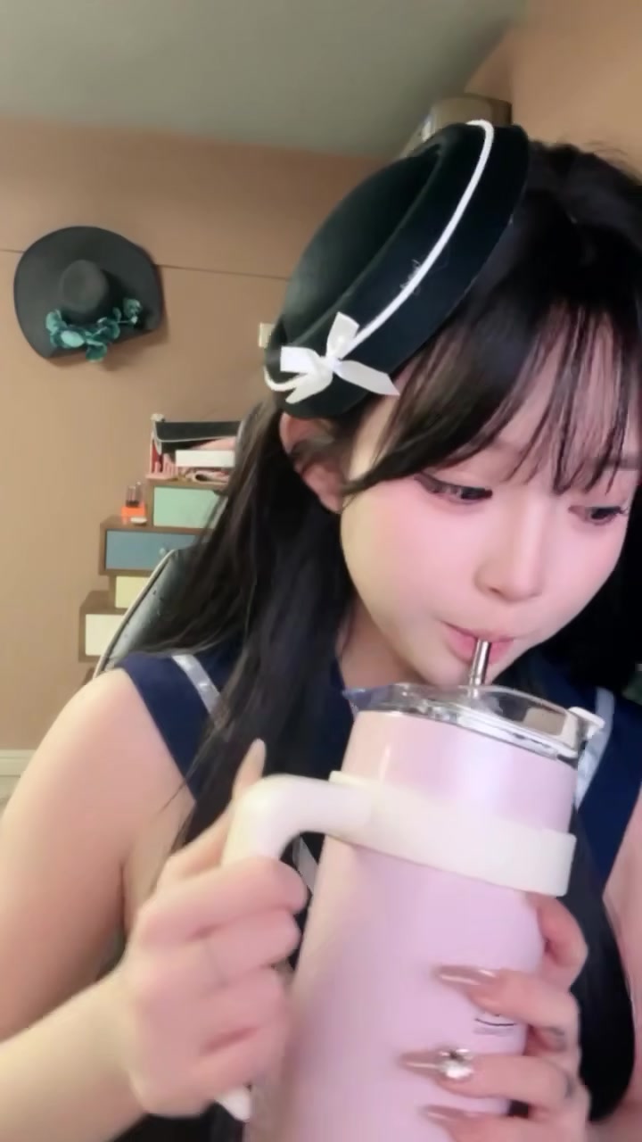 Vận chuyển mưa sao băng. Muốn đánh rắm một chút_2025-10-21_21-57-35_AV1