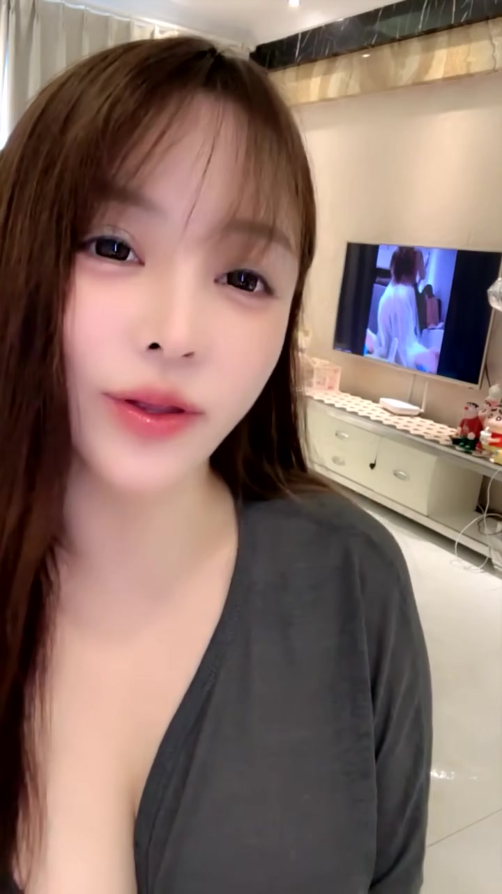 [ChinaAV] Vận chuyển mưa sao băng. Nữ thần ngực khủng. Top choáng váng [khoai tây chiên] với bộ ngực khủng. Hình tượng thần tiên. Đôi chân dài và cặp mông săn chắc. Con mèo màu hồng. Thủ dâm với hai đạo cụ