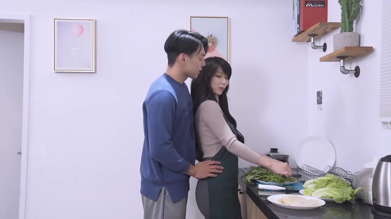 [ChinaAV] MD0128 Dâm dục 3p đoàn tụ Lẩu Chị em dâm đãng và anh rể Ba người cận chiến-Xia Qingzi Shen Nana