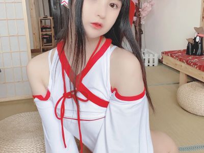 Ningning, Sakui - NO.001 Witch [64P2V-155MB]