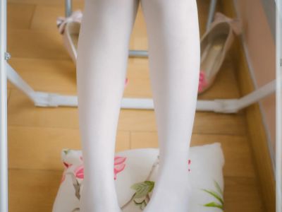 [COSPLAY] Mu Hualinlin is a brave man - NO.094 Loli's Time 2 Girls Play [30P3V-406MB]