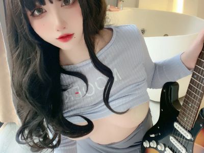 [COSPLAY] Nine Qu Jean - NO.048 Guitar Sister Selfie [40P-74MB]