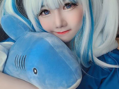 Sally Dorasnow NO.025 Gura Bikini [36P-42MB].zip