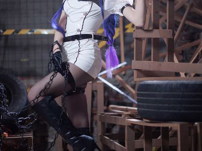 Frontier v NO.036 General Thunder and Lightning Female Policeman [38P-540MB].zip