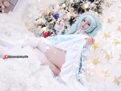 Potato Godzilla NO.011 Snow Miku [41P 432.37 MB].zip