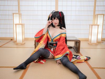 YUNA-No.041 Vol.8 Azurlane ijn Taihou [85p-1.91g].zip