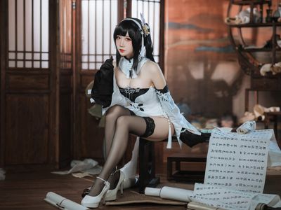 Braised Carbon – NO.028 Azur Blue Route Town Sea White and Black Dress [23P-182.2M].zip