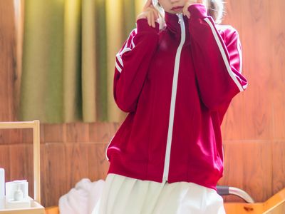Chiyo Okura w NO.005 Red Gymnastics Suit [48P-672MB].zip