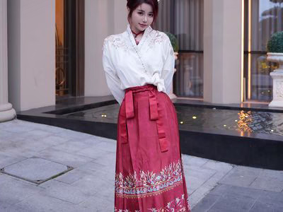 XIUREN Xiuren.com 2024.01.19 NO.7985 Mia[70+1P682MB].zip