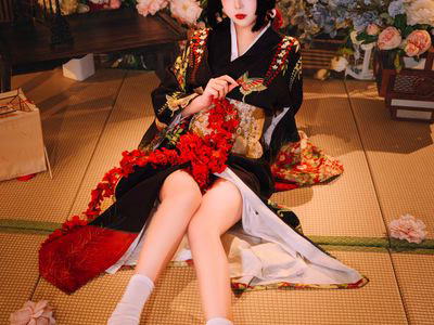 Hinaka - NO.112 January 2024 Monthly Issue The Palace Fox Demon [144P2V-3_1.zip