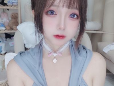 Hinako - NO.032 Rabbit Sweatshirt [65P1V-245MB].zip