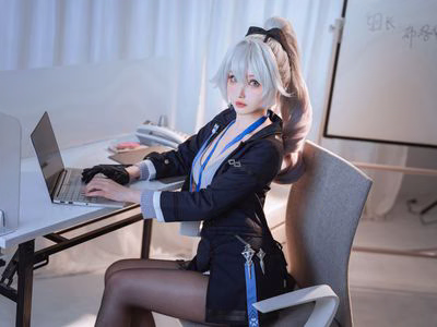 rioko Ryoko - NO.140 Bronia OL Big Duck [50P12V-896MB].zip