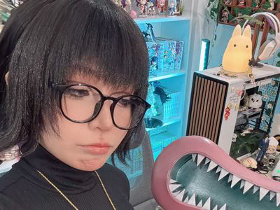 Umeko J NO.164 Shizuku [113P10V 1.92GB].zip