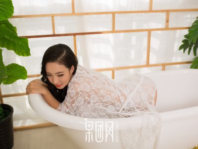 [GIRLT Guotuan.com] 2017.10.28 No.085 White lace & black one-piece net socks